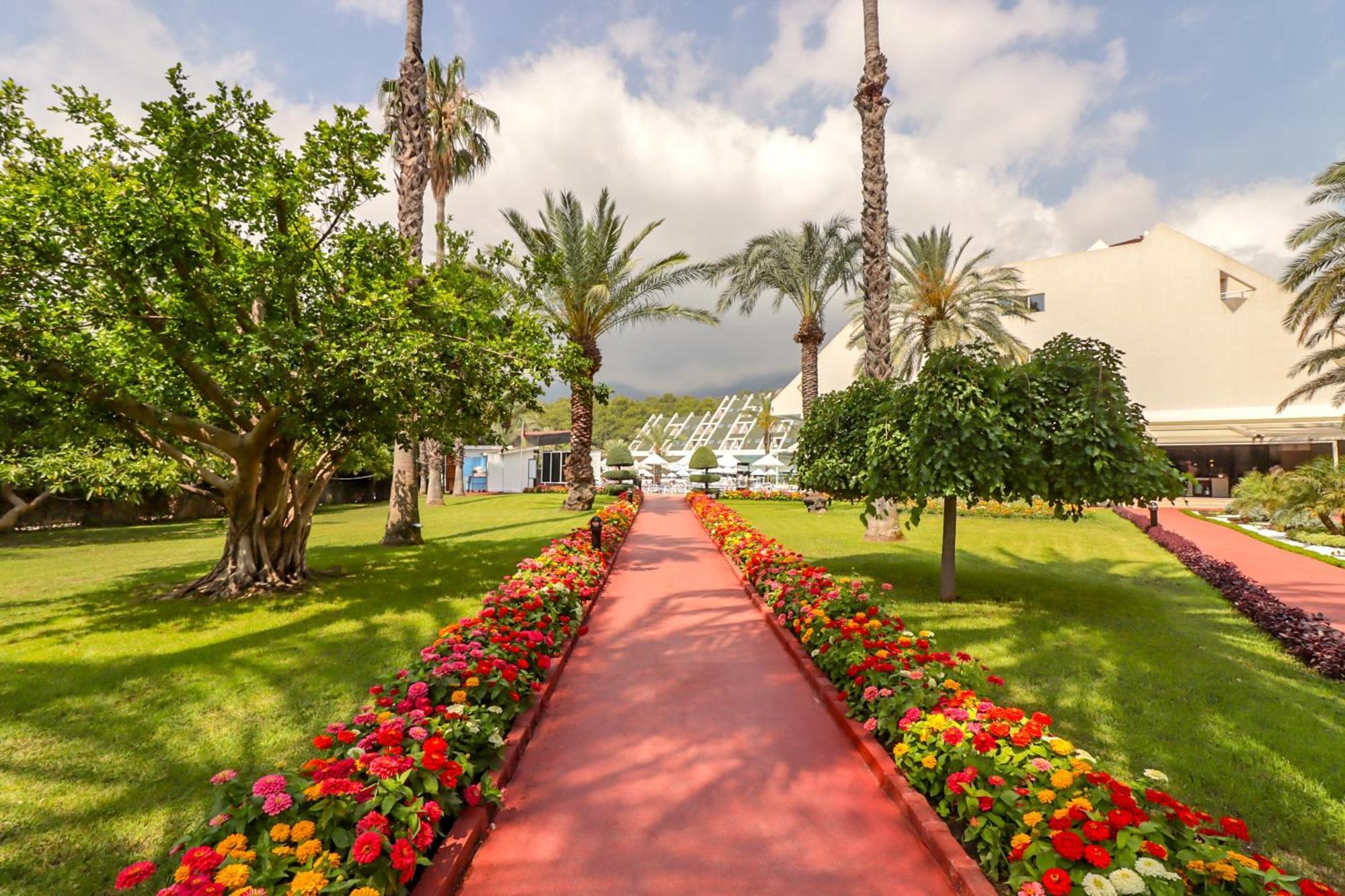 Queen'S Park Goynuk Hotel Kemer Exterior photo